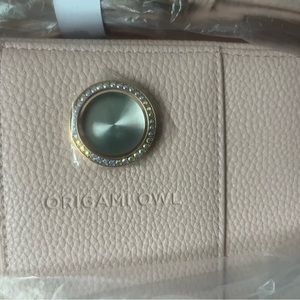 Origami Owl Crossbody Purse (Blush)